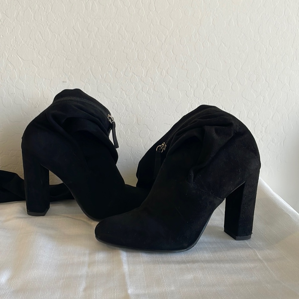 STEVE MADDEN KNEE HIGH BLACK HEELED BOOTS SIZE 6.5